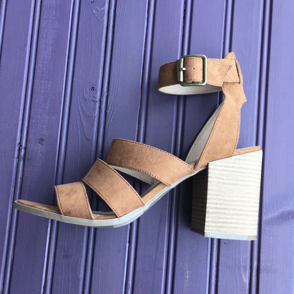 Strappy faux suede heel